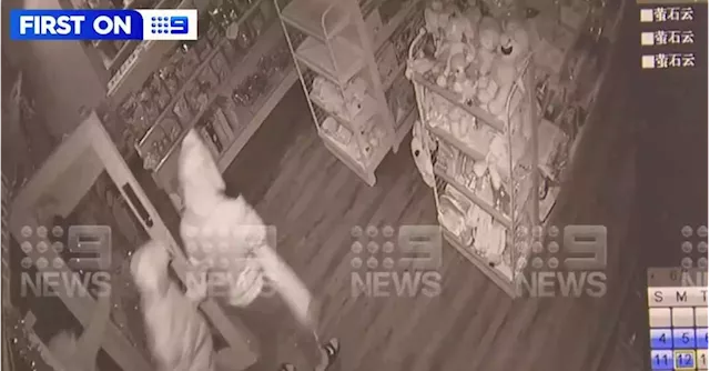 Thieves armed with sledgehammers ransack Melbourne business