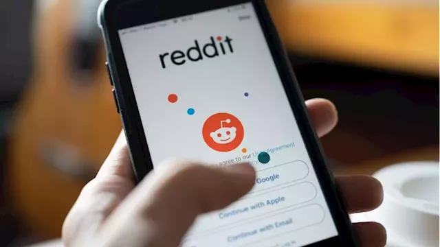 Thousands of Reddit communities go dark to protest company's controversial new policy