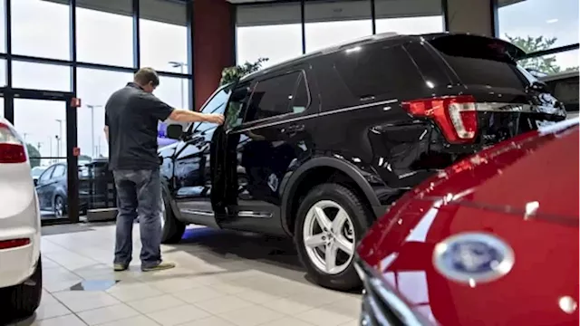 From empty dealer lots to sky-high prices, here's why Canada's new car market is still a mess | CBC News