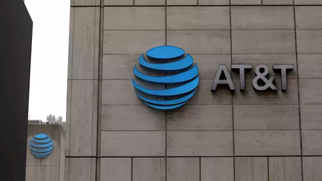 AT&T to shutter Mag Mile retail store this summer, company says