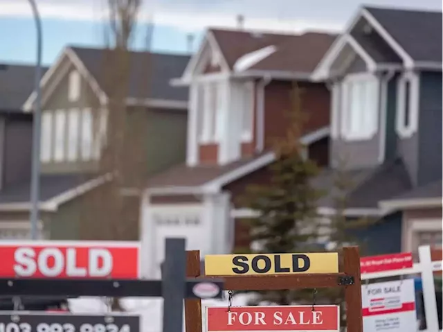 Canada's average home price rises year over year, marking turning point in market