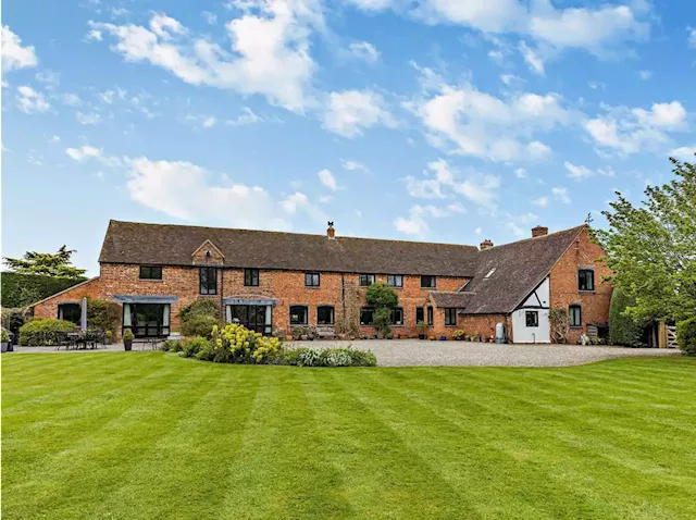 The 'dream' Grade II listed 17th century home on market for £1.6m