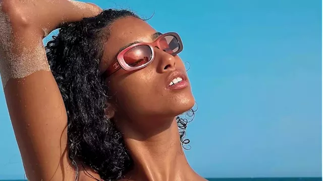 7 Steps To Your Best Summer Curls, According To Top Industry Pros