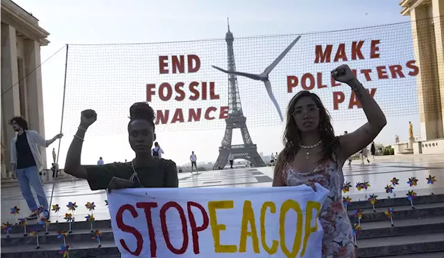 The Paris summit on finance and climate comes to an end. Time for concrete steps?