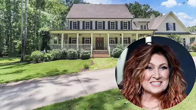 Country superstar Jo Dee Messina places $3 million home in Georgia on the market - see inside