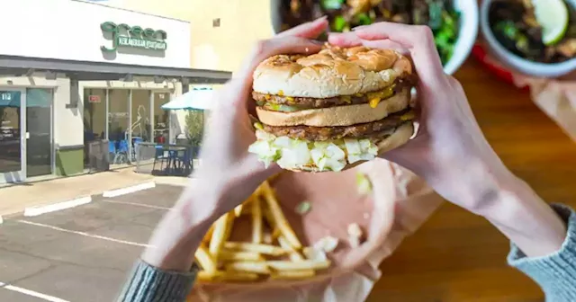 Arizona business makes it on ‘Yelp’s Top 100 Burgers in America’ list