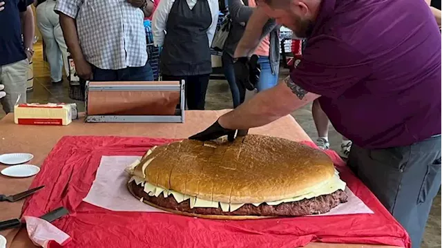 50 lbs. burger draws an even larger crowd to Lancaster County business