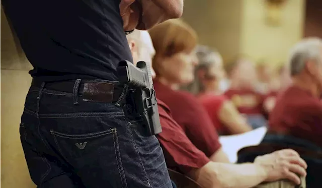 Gun control groups target law students, have them pledge not to represent gun industry