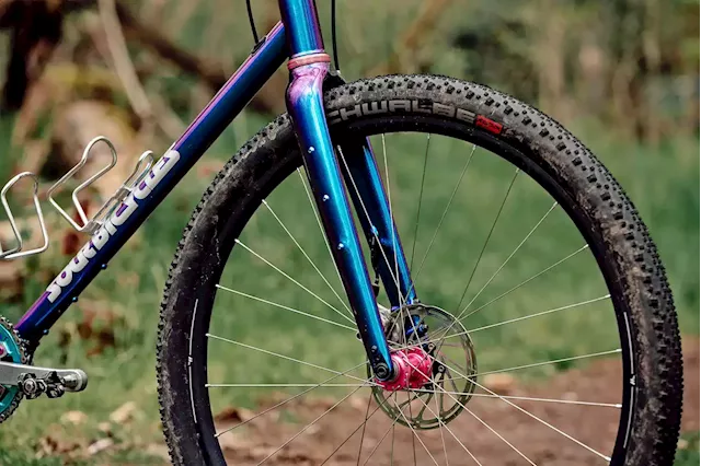 Sour Carbon Adventure Gravel Bike Fork is The Business, Tri-Tested for Ultimate Durability