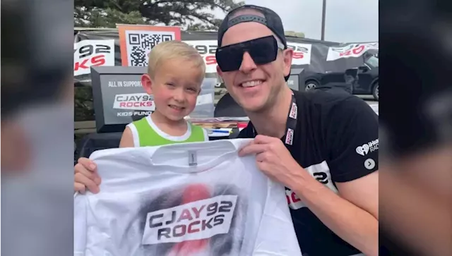 CJAY92 donates $20K to Calgary family whose van was stolen, hurting 5-year-old's T-shirt business