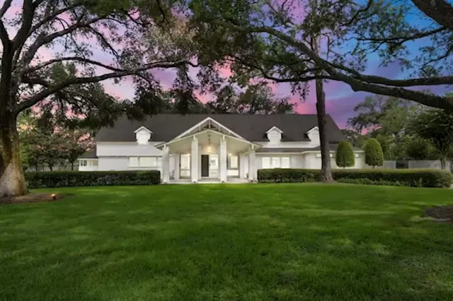 Batting cage and basketball court: Tanglewood midcentury modern on market for $3.2M is stuff of a sports lover’s dream