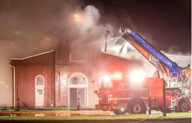 Fire engulfs building at Harrisburg’s Broad Street Market