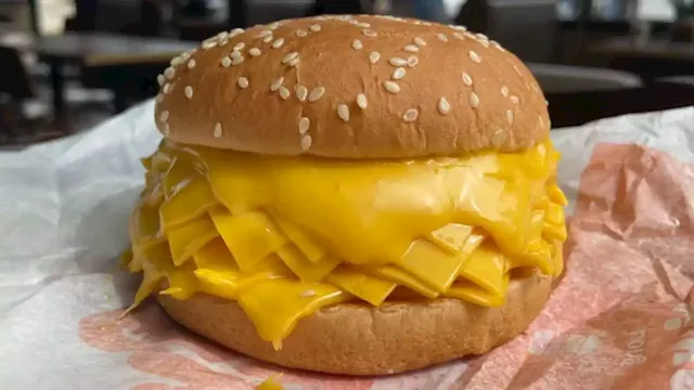 'Too much': Burger King's new offering in Thailand has no meat and 20 slices of cheese | CNN Business