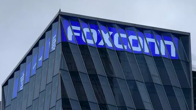 Foxconn pulls out of $19 billion chipmaking project in India | CNN Business