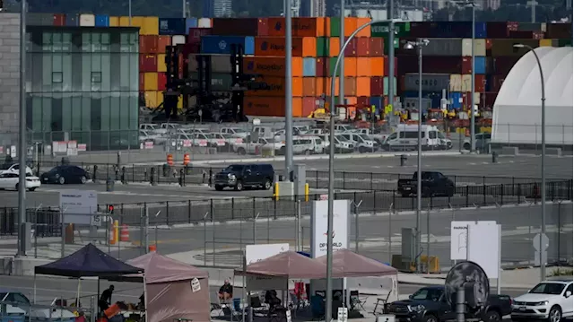 Local business leaders applaud Ottawa's move to intervene in B.C. port strike