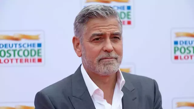 George Clooney says entertainment industry is at an 'inflection point,' as actors like Jason Sudeikis join picket lines | CNN