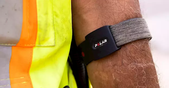 To beat the Texas heat, this construction company is turning to wearable tech