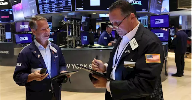 Stocks advance as earnings pick up; Dow notches 8th day of gains