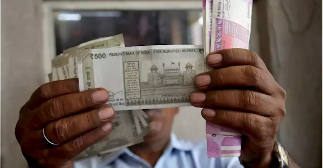 Rupee to fall on dollar recovery on signs US job market remains robust