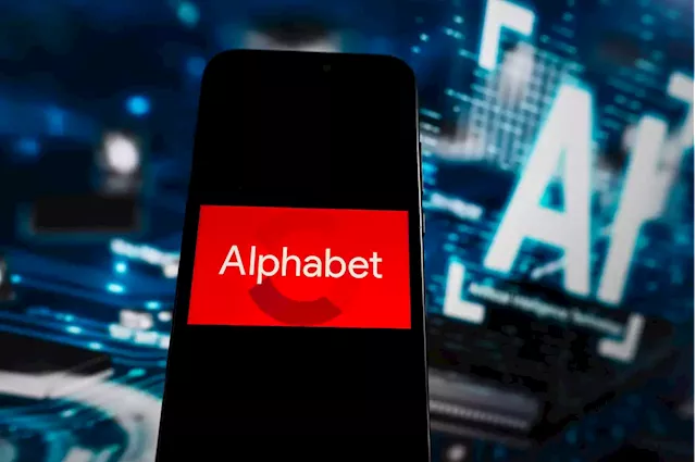 Alphabet Stock Rides Earnings To 15-Month High—Here's Why Some Analysts Expect It To Surge Nearly 30% More