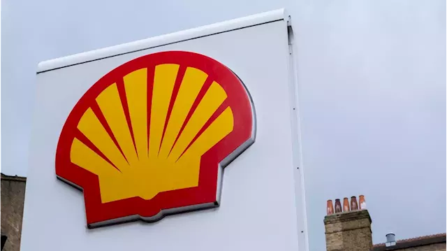 Shell suffers major blow as earnings halve in Q2