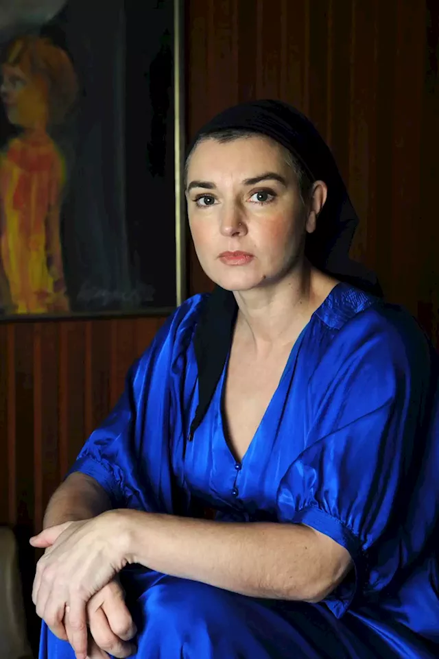 Sinead O'Connor claimed her record company told her to terminate pregnancy