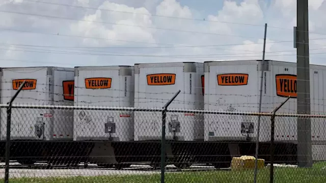 99-year-old trucking company Yellow shuts down, putting 30,000 out of work | CNN Business