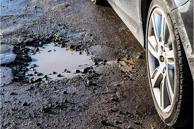 Private companies team up to tackle pothole crisis in South Africa