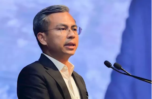 MCMC to look into regulating base prices to sustain courier industry, says Fahmi