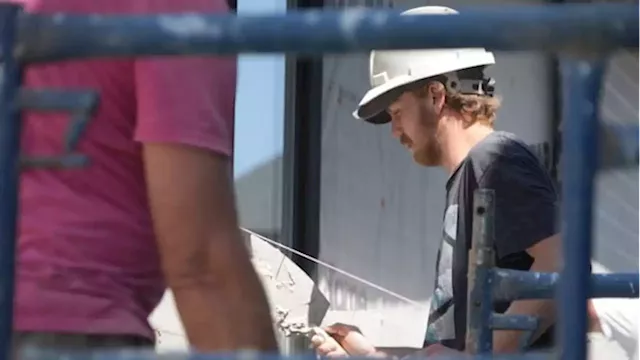 A wave of construction industry retirements could mean Ontario will fall short of its housing targets | CBC News