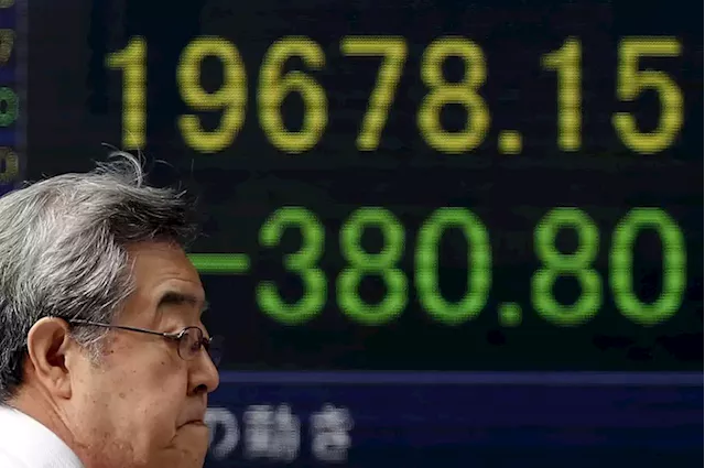 Asian stocks sink as Fed minutes fuel rate hike bets By Investing.com