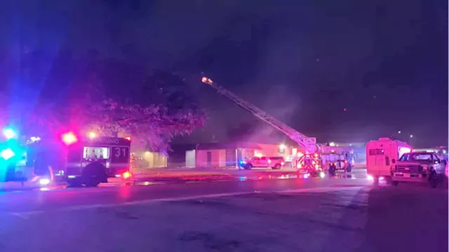 San Antonio firefighters respond to fire at business complex on North Side