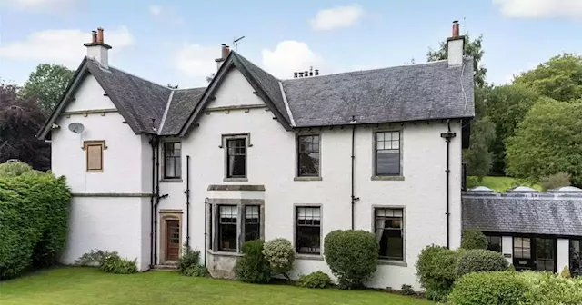 East Dunbartonshire country estate hits market for more than £800,000