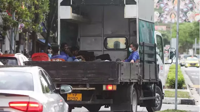 #trending: Netizens slam business groups’ reluctance to do more for safety of workers transported on back of lorries