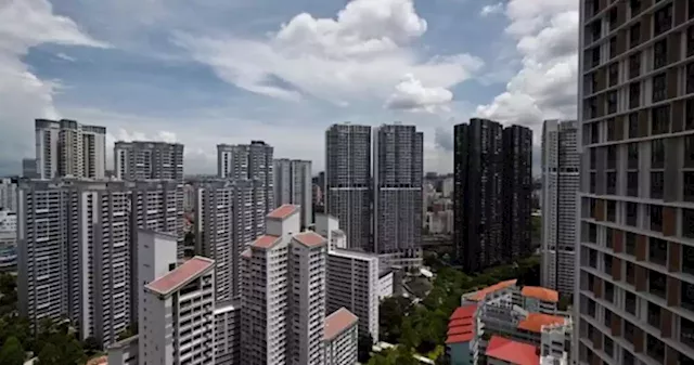 $14,000 income ceiling for families, singles who want to buy Plus flats on resale market: Desmond Lee