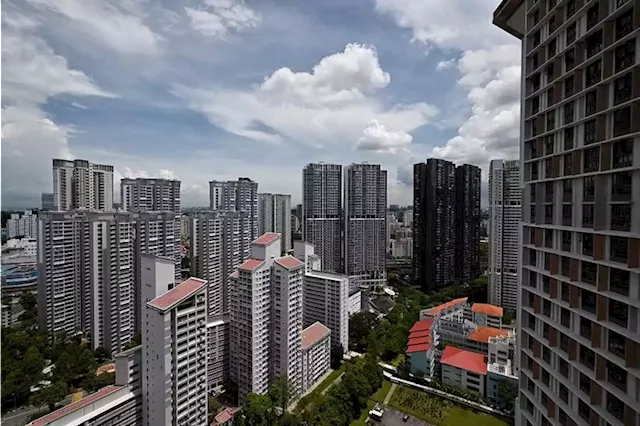 $14,000 income ceiling for families, singles to buy Plus flats on resale market: Desmond Lee