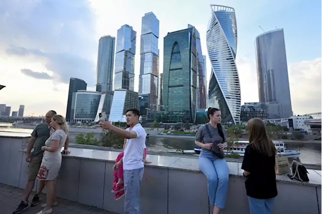 Drone attacks in Moscow’s glittering business district leave residents on edge | Emma Burrows / The Associated Press