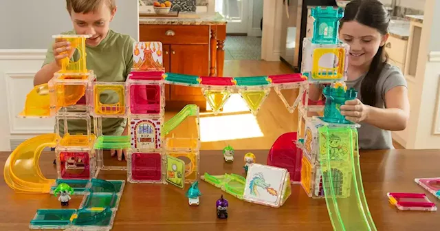 Highland Park man’s love of building leads him into toymaking business; ‘Every child does need those moments of pure joy’