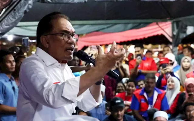 Anwar brushes off criticism, focuses on attracting investment to Kedah