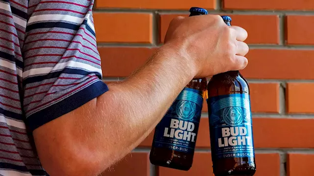 Anheuser-Busch ‘doozy’ earnings call showed Bud Light honchos haven’t learned lesson, experts say