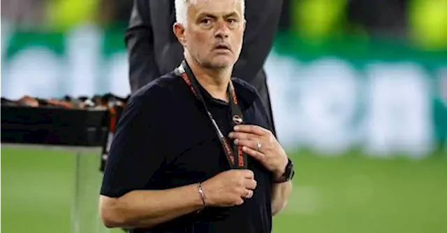 Mourinho denies row with Roma bosses over transfer business