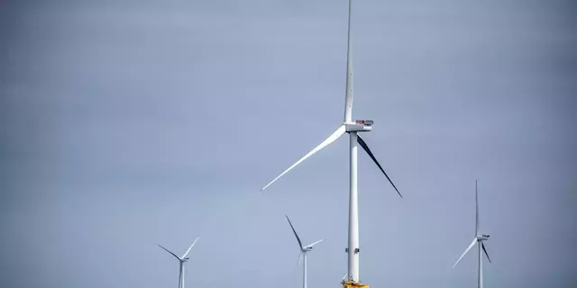 Wind Industry Hits Rough Seas as Problems Mount