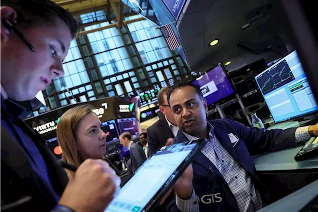 Stock Market Today: Dow rides tesla, big tech gains higher; Apple event eyed By Investing.com