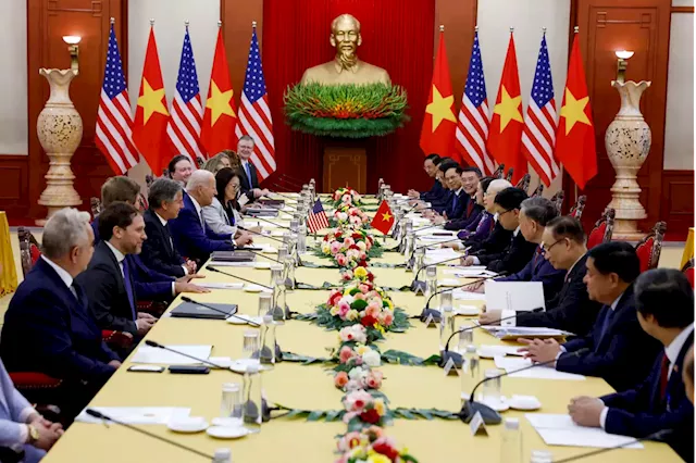 US, Vietnam tech firms hold business summit during Biden visit; AI deals unveiled