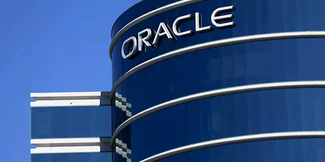 Oracle’s stock slumps, Apple shares are flat and other stocks on the move