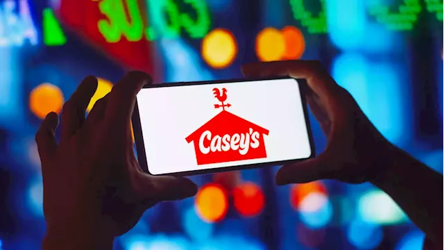 Casey's stock jumps on earnings, pizza sales