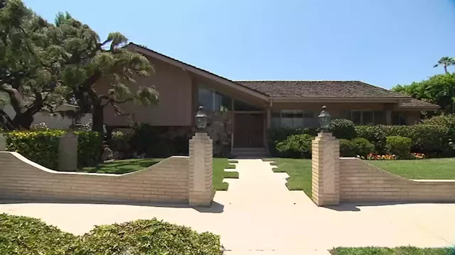 'Brady Bunch' house sells below list price for $3.2 million after multiple years on market