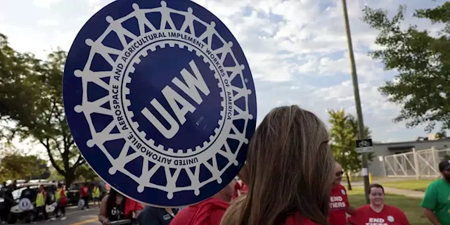 The UAW Strike Is Almost Here. Stocks to Buy, Sell, and Watch Carefully.