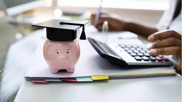 Companies to offer 2024 graduates student loan payment benefits