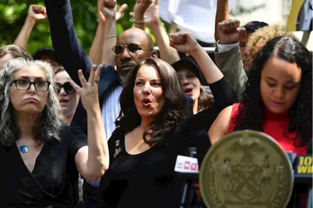 SAG-AFTRA President Fran Drescher Urges Members To Approve Strike Authorization Against Video Game Companies